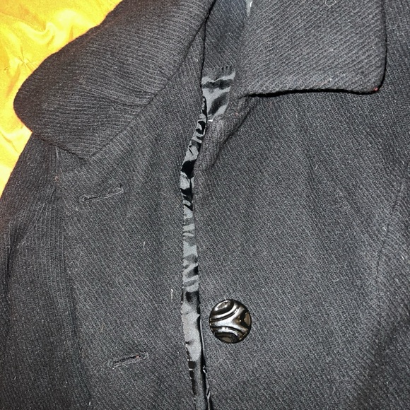 George Overcoat - Picture 3 of 4